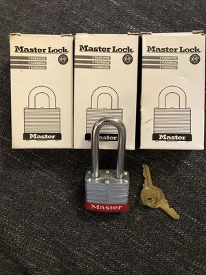 MASTER LOCK 5T813 PADLOCKS & Keys Lot Of 3 - Image 1 of 2