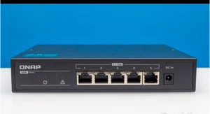 Qnap qsw 1105 - Switch multigigabit 2.5GbE - Foto 1 di 1