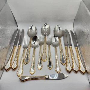 13 Oneida Golden Royal Chippendale Muster Edelstahl Silberbesteck Gabel Löffel Messer - Bild 1 von 9
