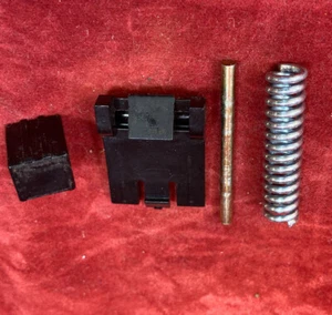 Hinges And Spring For Numark 1510 Stanton STR8-20 Gemsound DJL1200 TurnTable Lid - Picture 1 of 2