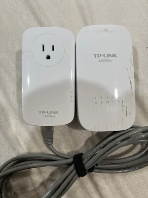 TP-LINK Powerline Kit AC1750 Wi-Fi Range Extender & AV1200 TL-WPA8730 TL-PA8010P - Image 1 of 3