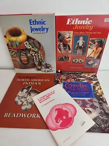 Book Lot Bead Work Beading Native American Ethnic African Asian Indian Jewelry - Foto 1 di 7