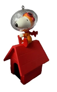Snoopy Astronaut Ornament Punze Erdnüsse Andenken - Neu im Karton - - Bild 1 von 5