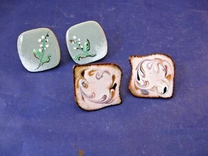 TWO PAIR OF VINTAGE ENAMELED SCREW-BACK EARRINGS - Picture 1 of 5