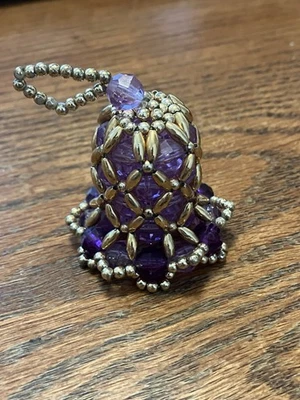 Adorno campana con cuentas oro púrpura hecho a mano 2"x1.5" más lazo Foto 1 de 2