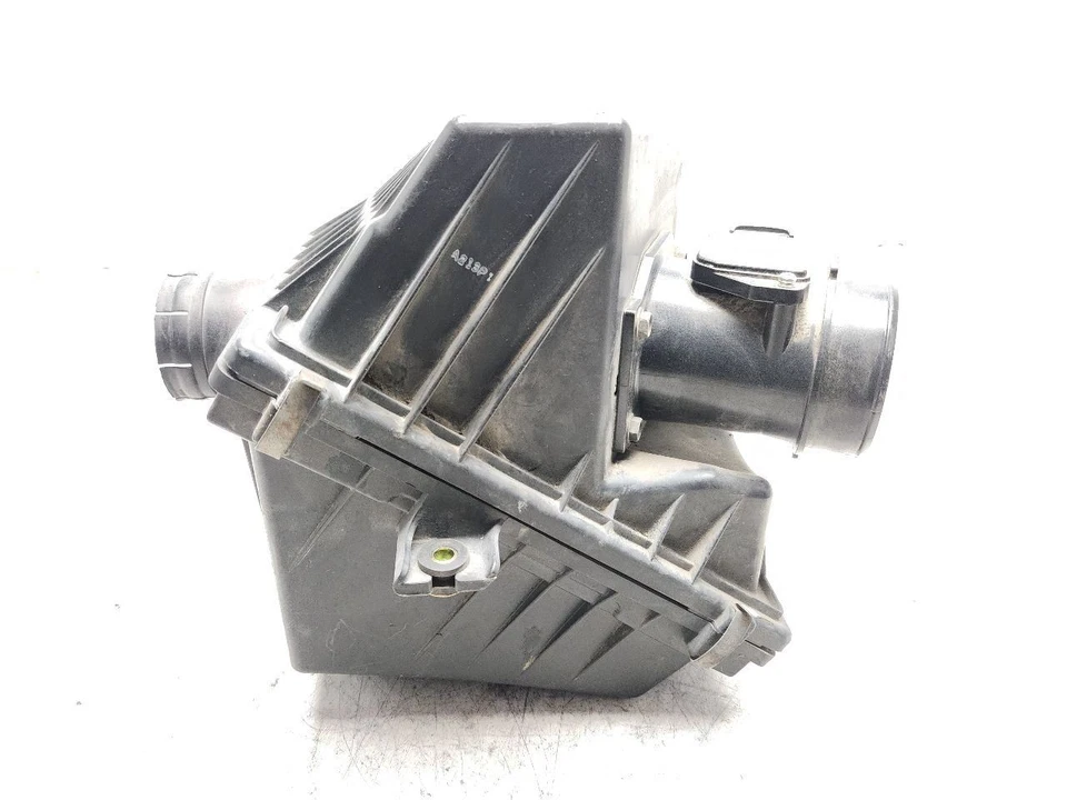 2002 Nissan Frontier From 10/01 Air Cleaner 6 Cylinder OEM 165009Z010 - Image 1 of 4