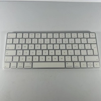 Original Apple Kabellos Magic Tastatur Britisch Layout Modell A1644 Weiß Grau - Bild 1 von 4