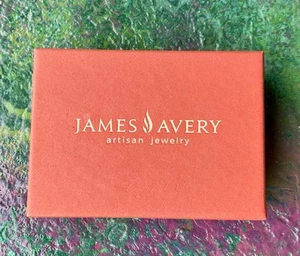 James Avery BoxWith Pouch And Card EMPTY*** 2"x 3" Good Condition - Picture 1 of 10