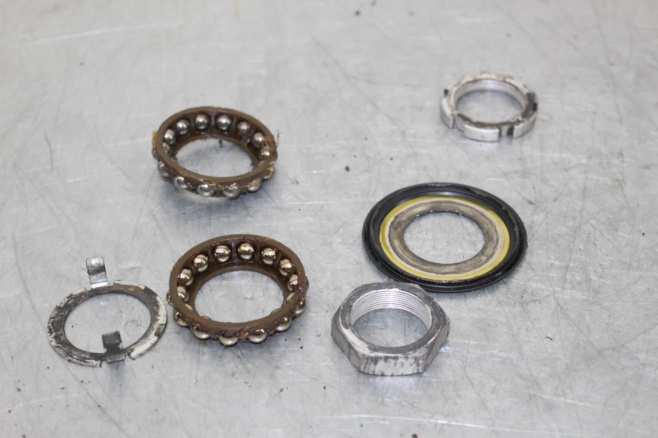 03-05 YAMAHA YZF R6 06-09 R6S OEM TRIPLE TREE BEARING NUT HARDWARE Foto 1 de 1