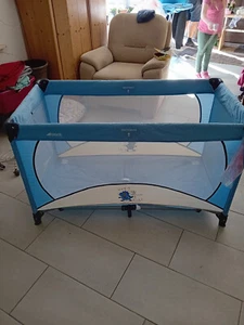 hauck Kinderreisebett Set mit Hochstuhl und Wippe - Bild 1 von 3