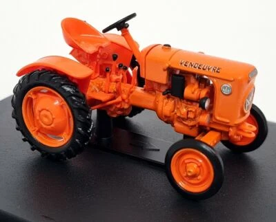 Hatchette 1/43 Scale - Vendouvre Bob 500 1958 Diecast & Plastic model tractor - Image 1 of 4