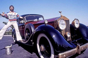 KEITH MOON & ROLLS ROYCE - REFRIGERATOR PHOTO MAGNET 3"X5" - Picture 1 of 3