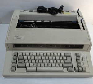 Máquina de escribir IBM Wheelwriter 1000 de Lexmark, tipo de máquina 6781-024 - Imagen 1 de 14