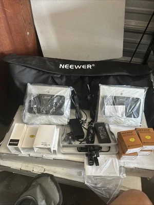 Kit de iluminación de video LED Neewer con soporte de luz paquete de 2 luces de video suaves LEER DESCRIPCIÓN Foto 1 de 4