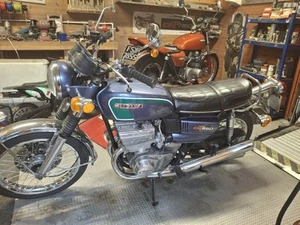 Suzuki GT 550 K - Picture 1 of 10