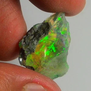 Black Opal Rough 22.10 Cts Natural Ethiopian Welo Opal Raw Fire Jwelleery Grade - Picture 1 of 6