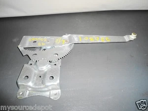 1991,92,93,94,95,97,98,99,00,01,02,ESCORT,TRACER LEFT REAR REGULATOR W/O MOTOR - Picture 1 of 4