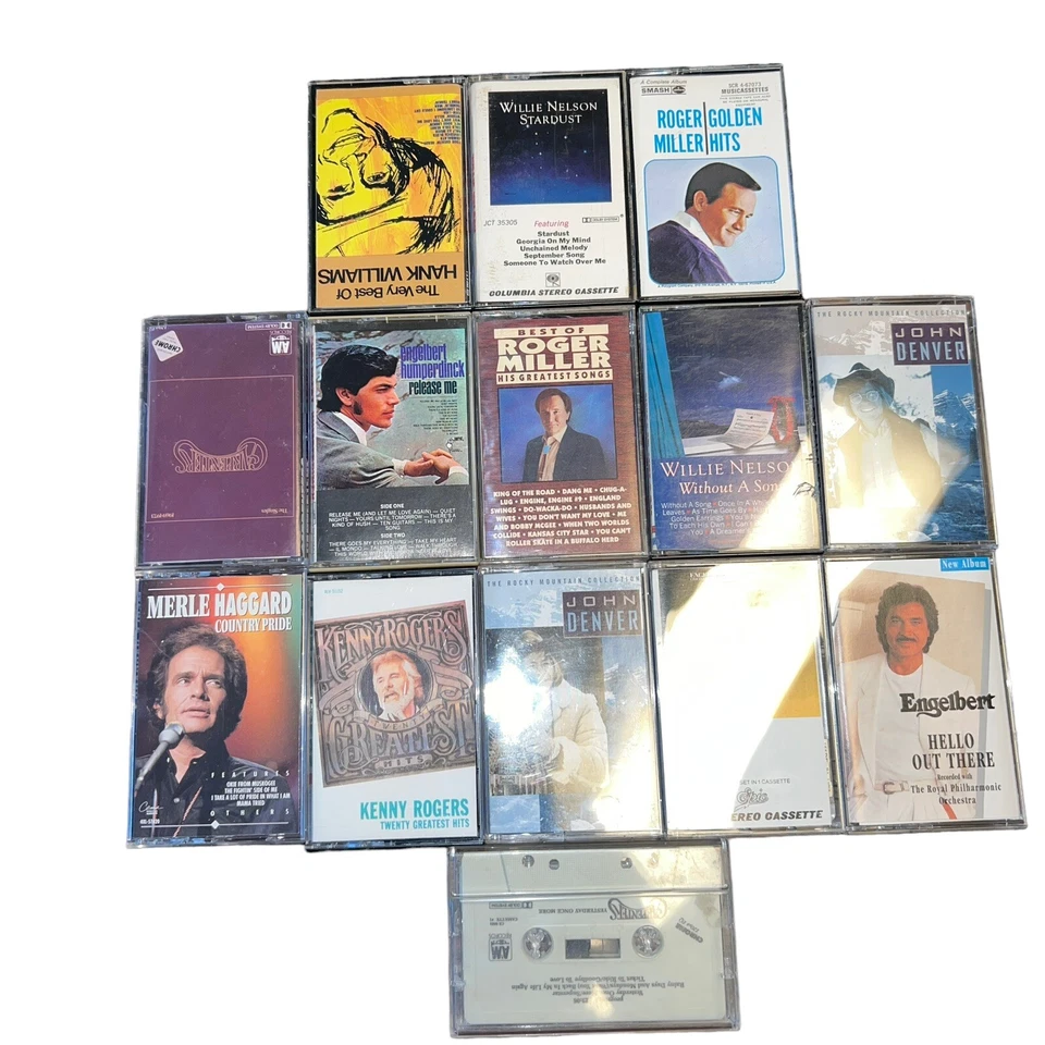 Collection of Stereo Cassettes from Varity Group Artist Foto 1 de 4
