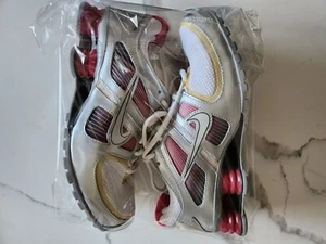 Nike Schuhe Shox Turbo 11 Flywire sportlich Laufen Jugend 6 Jahre Größe Damen 7,5/8 - Bild 1 von 8