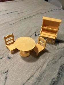 Sylvanian Families Calico Critters - Yellow Kitchen Hutch, Table Chairs - Picture 1 of 5