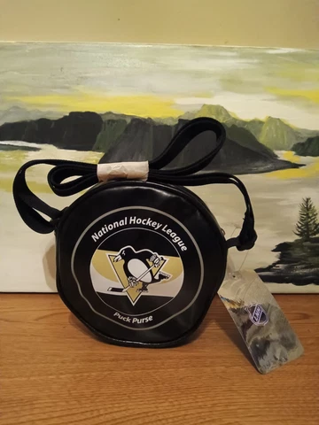 Pittsburgh Penguins Black Puck Purse, handbag with strap Cover