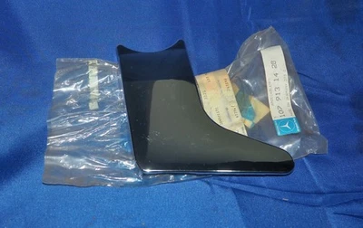 ¡NUEVO! Cubierta bisagra asiento inferior derecho pasajero Mercedes R107 Clase SL 1972-1983 Foto 1 de 4