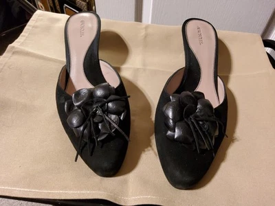 AEROSOLES BLACK SLIDE HEELS- SIZE 9M-SUEDE WITH LEATHER UPPER FLOWER-KITTEN... - Image 1 of 4