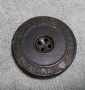 Large Antique Composition Button STRAW & ELLSWORTH MFG CO MILWAUKEE WIS - Picture 1 of 4