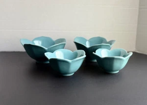 Pier 1 Set of Teal Lotus Flower Bowls 2 All Purpose Bowls & 2 Soup/Cereal Bowls - Picture 1 of 6
