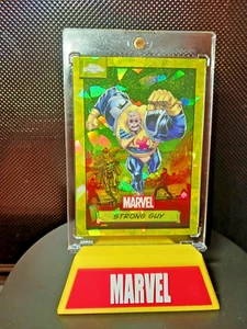 Topps Chrome Sapphire Marvel Strong Guy Yellow Sapphire🔥ALPHA🔥01/75🔥MINT - Bild 1 von 2