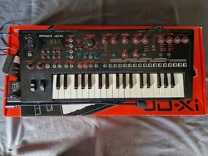 Roland JD-Xi - Crossover Synthesizer analog digital 37 Tasten - Bild 1 von 1