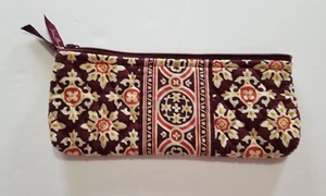 VERA BRADLEY BROWN MEDALLION MAKEUP BRUSH CASE RETIRED - Picture 1 of 3