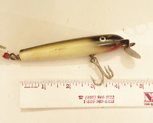 Unknown vintage 4 1/2” wooden saltwater lure fish or collect