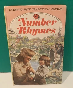 Number Rhymes (Traditional Rhymes) By Ladybird Series 1976 - Picture 1 of 13