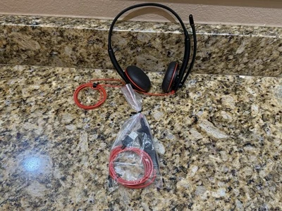 Plantronics Blackwire C3220 Wired USB-A Headset USB 2-Ear Full Head Set  - Image 1 of 4