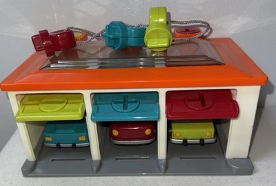 BATTAT Car & Color Sorting Playset – Cause-And-Effect Toy Foto 1 de 2