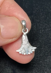 Muy Bonito Colgante Flor de Loto PLATA de Ley Dije Egipcio - Imagen 1 de 7
