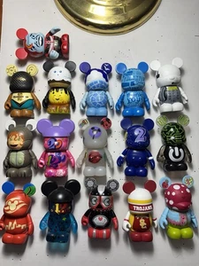 Disney Vinylmation Lot - (Menge 16) VERSCHIEDENE Serien - Bild 1 von 5