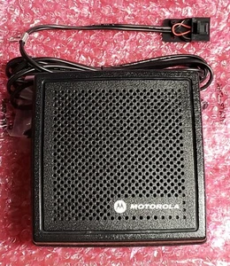 Motorola Altoparlante 16 pin Conn Maxtrac Radius CM300 CDM1250 nuovo di zecca SENZA STAFFA Nuovo - Foto 1 di 6