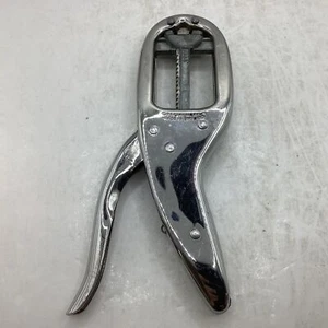 Vintage 1985 Crackerjack Chrome Nut Cracker Made in England (H3) S#544 - Picture 1 of 12