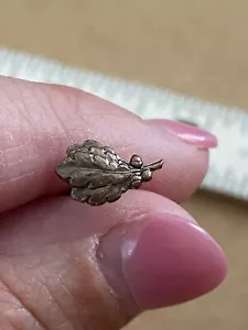 Racimo de hojas de roble bronce de 5/16" en punta para medallas y barras de cinta - Imagen 1 de 4