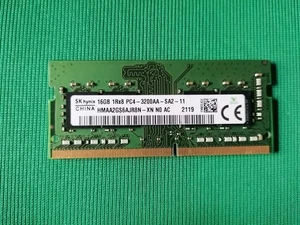 MODULO RAM MEMORIA SK HYNIX DDR4 16 GB 1Rx8 PC4  3200AA-SA2-11  2119 - Foto 1 di 1