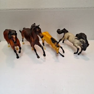 Vintage Breyer Pferde 4 Stück (T3) - Bild 1 von 21