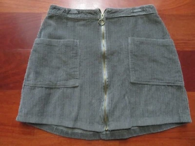 SAIA DE VELUDO CHARLOTTE RUSSE (VERDE) TAMANHO: PEQUENA - Imagem 1 de 3