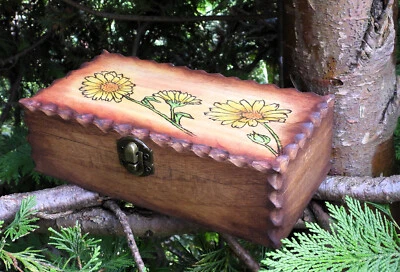 Holzkästchen Ringelblume, Schatulle Holzkiste Holz  Kästchen Kiste Heilpflanze - Bild 1 von 3