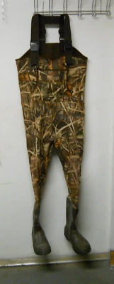 Red Head Camo Chest Waders Neoprene w/ Boots Mens 9 Womens 11 Advantage Max 4 HD - Image 1 of 4