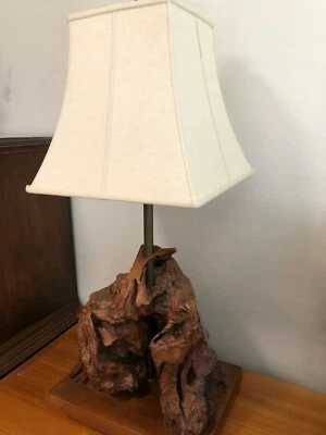 Lámpara de mesa vintage rara enorme raíz burl con base de madera, 40" de alto, 17" x 13" (base) Foto 1 de 4