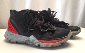 Nike Mens Kyrie 5 A02918-600 Black Red Round Toe Lace-Up Basketball Shoes Sz 8 - Picture 1 of 11