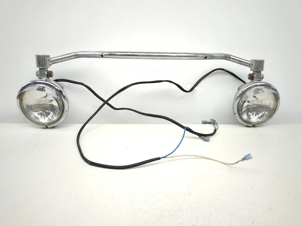 88-00 Honda GL1500 SE Goldwing Front Turn Signal Light Bar - Image 1 of 4