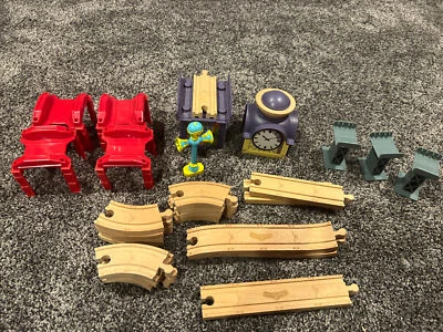 CHUGGINGTON Wood Thomas & Friends Toy RailRoad Train Tracks Riser Curve Straight - Image 1 of 4